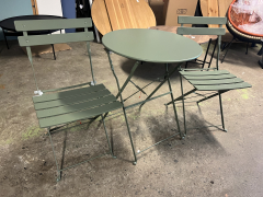 Utebord + 2st stolar